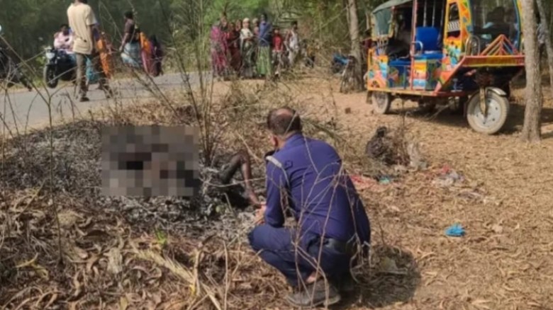 শ্রীপুরে সড়কের পাশে আগুনে পুড়া মরদেহ উদ্ধার