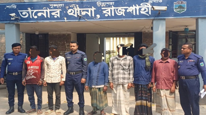 তানোর থানায় নতুন ওসি এস এম মাসুদ পারভেজ; প্রথম দিনেই অভিযানে