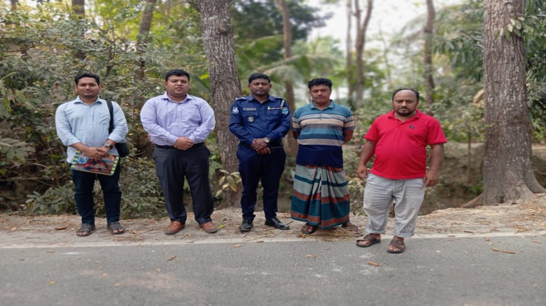 রাজৈরে অবৈধ ভাবে বালু উত্তোলনের দায়ে পঞ্চাশ হাজার টাকা জরিম