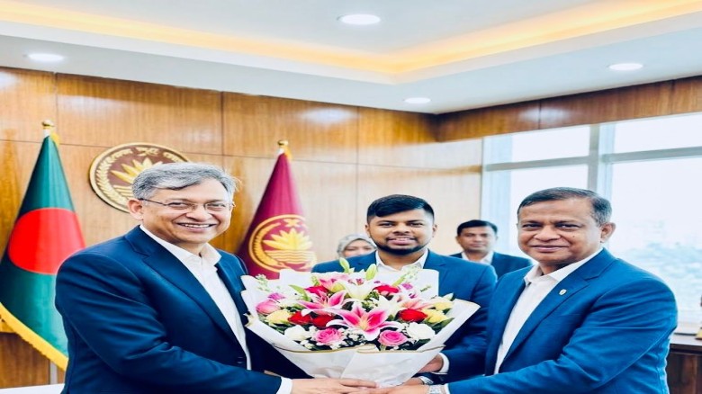 স্বরাষ্ট্রমন্ত্রীর সঙ্গে সৌজন্য সাক্ষাৎ: কক্সবাজারের পর্যটন 