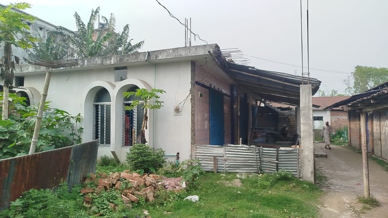 সংশ্লিষ্ট প্রশাসনের সম্পৃক্ততায় মসজিদের নাম বদল করে সরকারি ভ