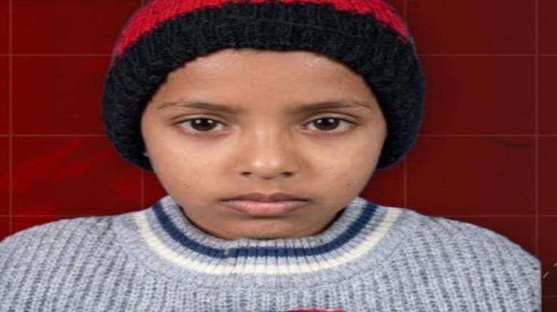 গোমস্তাপুরে নিখোঁজ থাকা ৬ বছরের কন্যাশিশু শরিফার মরদেহ ধানক্