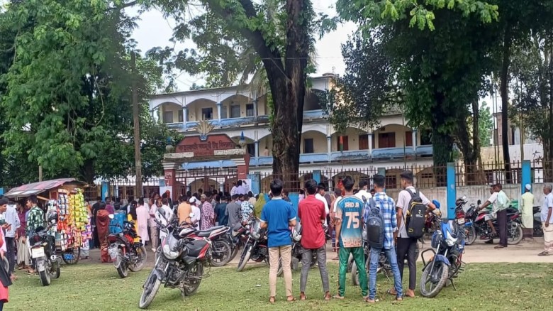 কচাকাটায় শুরু হলো এসএসসি পরীক্ষা