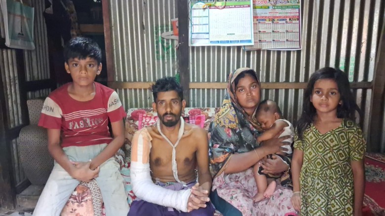 কচুয়ায় লিভার ক্যান্সারে আক্রান্ত মাছ ব্যবসায়ী সাদ্দাম বাঁচাত