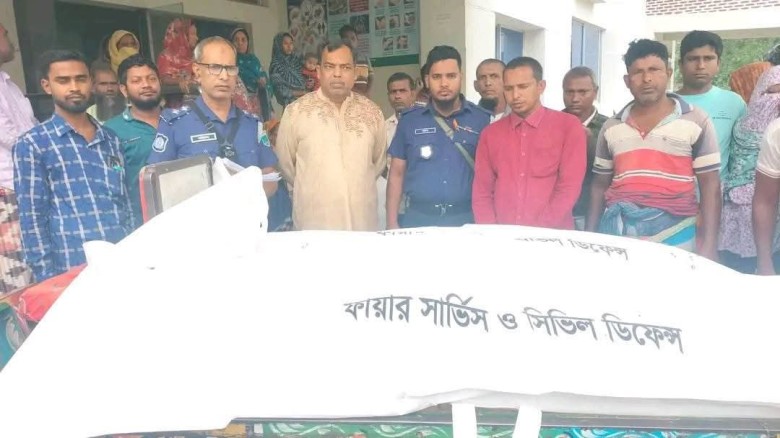 নাচোলে ট্রাক ও মোটরসাইকেল সংঘর্ষে ২জন নিহত হয়েছে