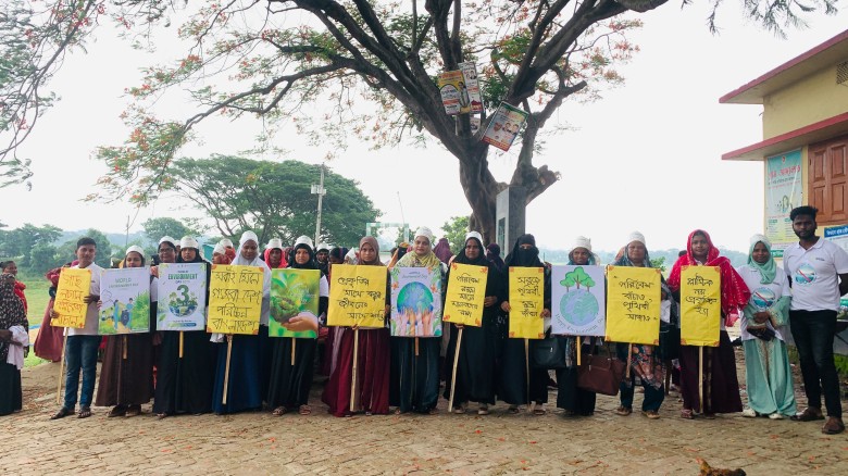 ফুড ফর দ্য হাঙ্গরির উদ্যোগে ইস্ট ধামরাইয়ে বিশ্ব পরিবেশ দিবস