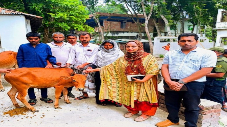 প্রান্তিক জনগোষ্ঠীর স্বাবলম্বিতায় গুরুদাসপুরে ব্র্যাকের ধানব