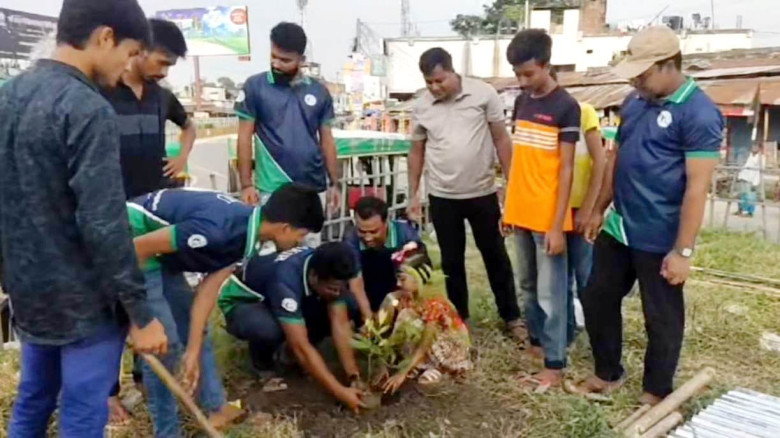 নওগাঁয় হেল্পলাইন হ্যালো নওগাঁর ৬ষ্ঠ প্রতিষ্ঠাবার্ষিকী উপলক্ষ