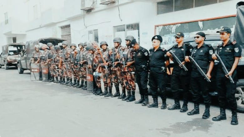 গোপালগঞ্জে ১৫ আগস্ট ঘিরে ব্যাপক নিরাপত্তা জোরদার, বিজিবি মোত