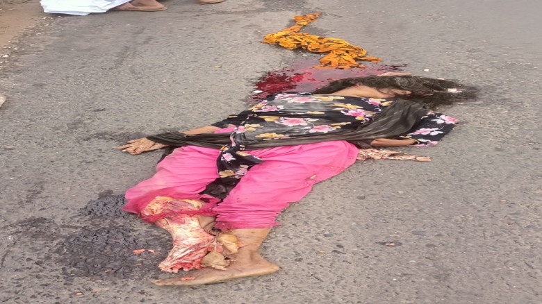 মহাসড়কে গাড়ির চাকায় প্রাণ গেল অজ্ঞাত নারীর, ঘাতক গাড়ি উধাও