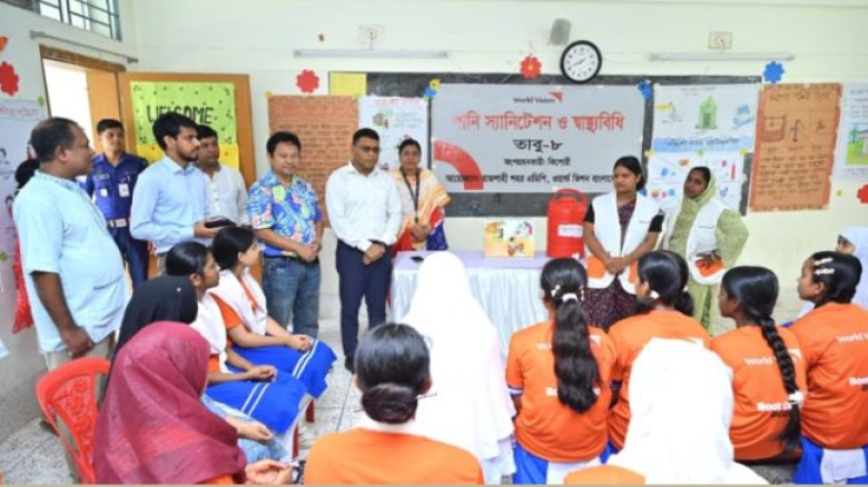 রাজশাহীতে মা-কিশোরীদের ব্যতিক্রমী বুট ক্যাম্প
