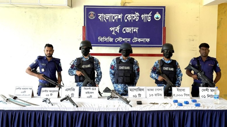 দমদমিয়ায় যৌথ অভিযানে অস্ত্র-গোলাবারুদ উদ্ধার, সাবরাংয়ে ৫ হাজ