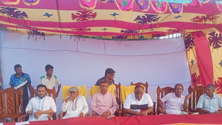 নাচোলে গ্রীষ্মকালীন ফুটবল টুর্নামেন্ট অনুষ্ঠিত, ট্রাইবেকারে 