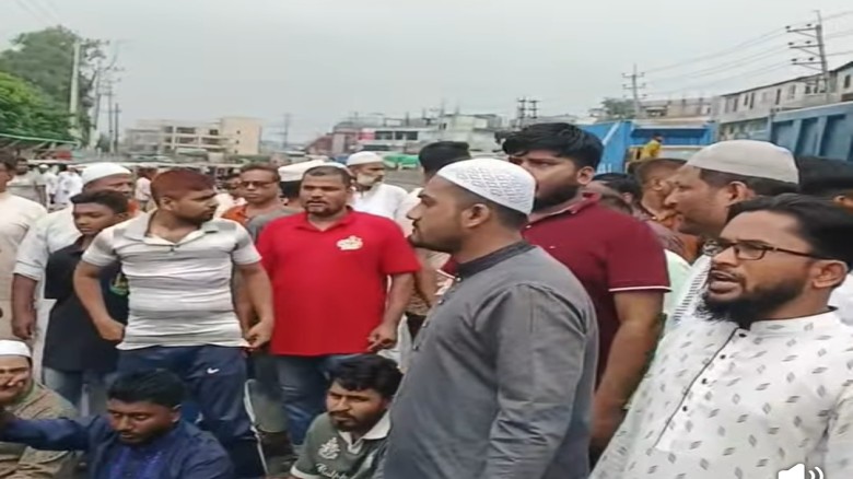 মৌচাকে ফুটওভার ব্রিজ নির্মাণের দাবি, সড়কে অকাল মৃত্যু ঠেকাতে