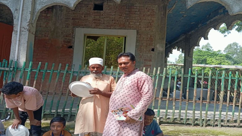 বড়াইল হিন্দা বাজারে চেয়ারম্যান প্রার্থী মশিউর রহমান মুর্শিদে